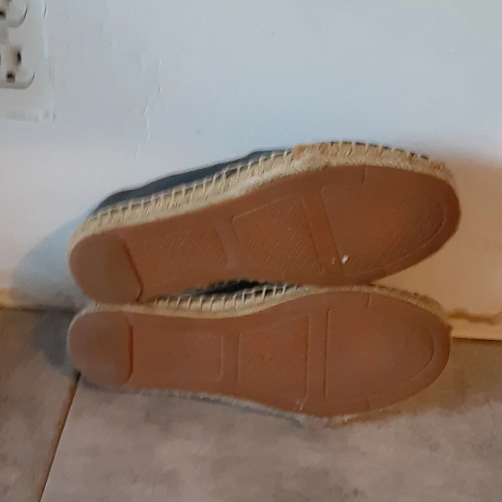 TORY BURCH shoes size 6 women - Picture 5 of 5